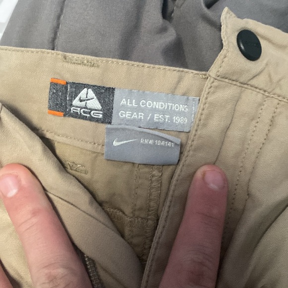 vintage nike cago size small but fits large. mix with ACG x Nike - Picture 2 of 2